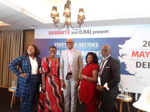 4 candidates pose with the moderator, Umaru Fofana 4 candidates pose with the moderator, Umaru Fofana