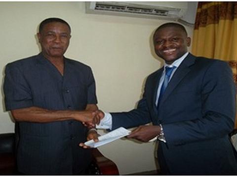Alpha Kanu receives a copy of the FOI bill Saffa Abdulai Alpha Kanu receives a copy of the FOI bill Saffa Abdulai