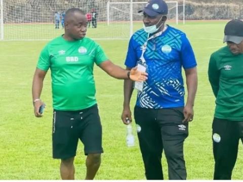 Babadi Kamara (L) Babadi Kamara (L)