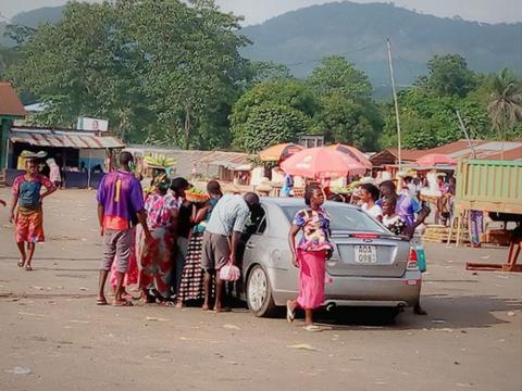 Moyamba Junction links the Southern Region to the rest of Sierra Leone. Vendors, disregarding social distancing and mask-wearing, approach potential buyers to sell their produce.jpg Moyamba Junction links the Southern Region to the rest of Sierra Leone. Vendors, disregarding social distancing and mask-wearing, approach potential buyers to sell their produce.jpg