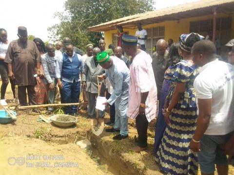 PC Kapuwa and other stakeholders turning the sod for DJ therapy center in Kenema PC Kapuwa and other stakeholders turning the sod for DJ therapy center in Kenema