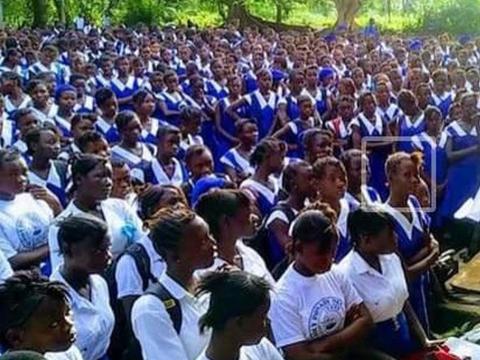 Pupils of the Holy Rosary Secondary School in Pujehun Pupils of the Holy Rosary Secondary School in Pujehun