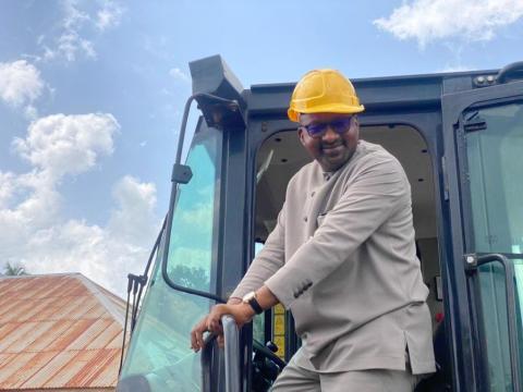 VP, Mohamed Juldeh Jalloh commissions the road VP, Mohamed Juldeh Jalloh commissions the road